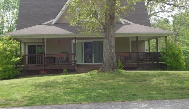 Beautiful Kentucky Lake getaway