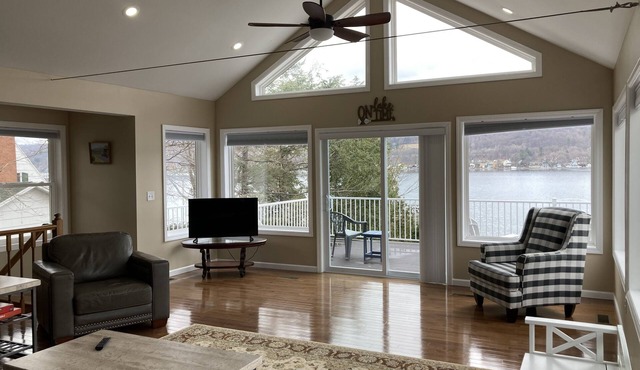 Beautiful Keuka Lake Home close to Penn Yan