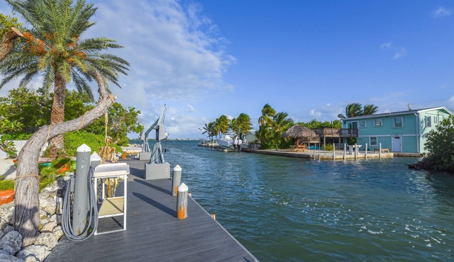 Beautiful Keys Home w/Open Water Views & 90' Dock