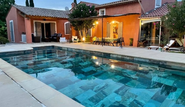 Beautiful, large villa in a quiet location 30 mins from the sea 7pers max.