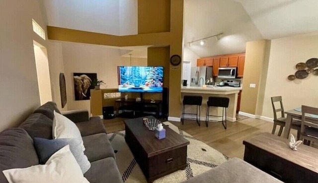 Beautiful Laguna 2 Bedroom Condo