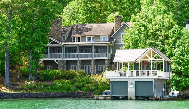 Beautiful Lake Burton Home