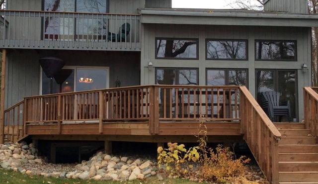 Beautiful Lake Cabin Steps From The Water