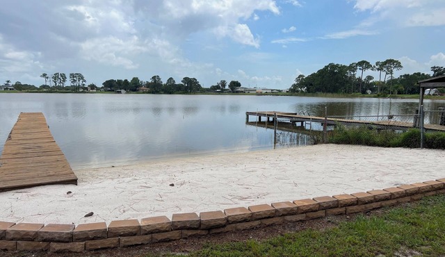Beautiful Lake Front Retreat.
