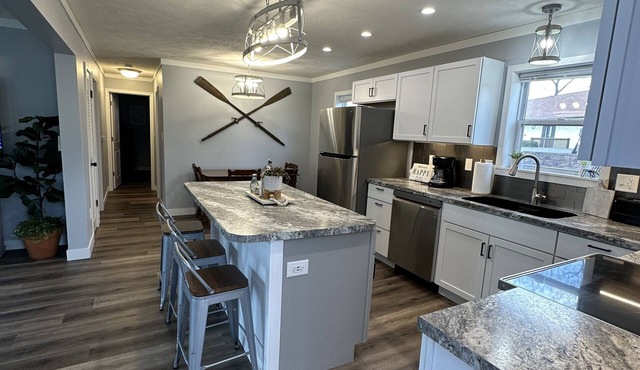 Beautiful Lake Getaway