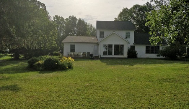 Beautiful Lake Home in a quiet relaxing setting. Access to paddle boats.