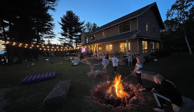 Beautiful Lake House 4 bed 3 bath in Gaylord, MI.Entire house remodeled!