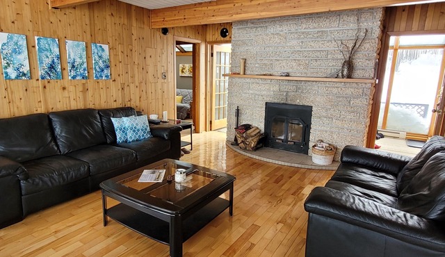 Beautiful Lake House for Rent