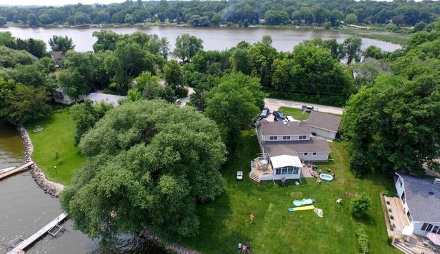Beautiful Lake House Perfect Peaceful Country Getaway
