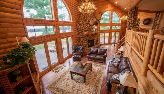 Beautiful Lake House with sunset views, foosball table, huge yard, private dock!