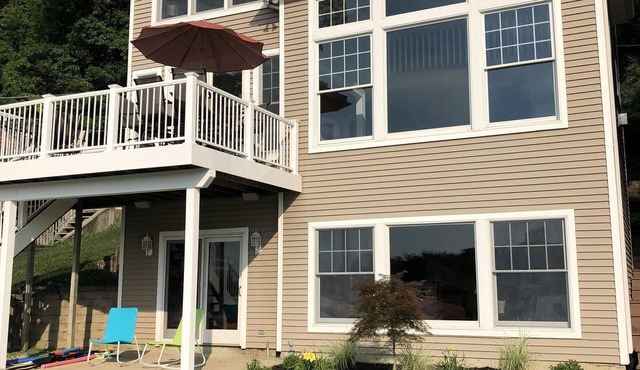Beautiful Lake James Lake House- Angola, Indiana