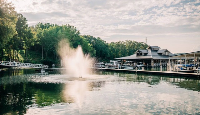 Beautiful Lake Townhouse at Twin Creeks Resort