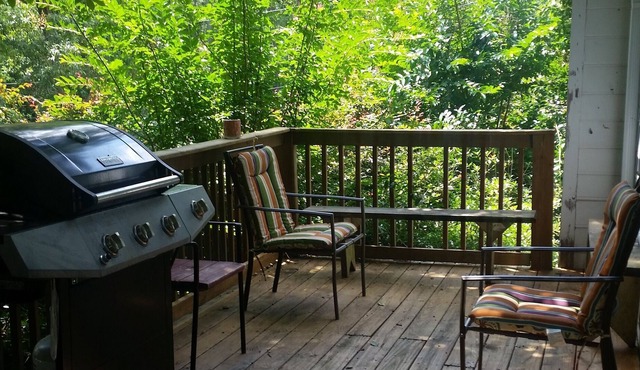 Beautiful Lake View Property! Long term or Monthly rentals welcome!