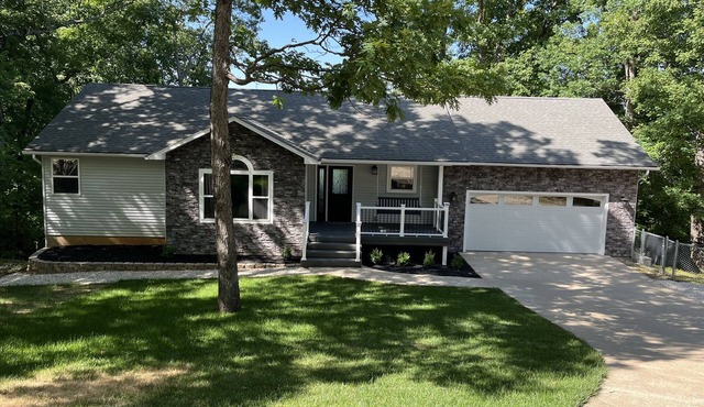 Beautiful lake view home close to everything the Lake of the Ozarks has to offer