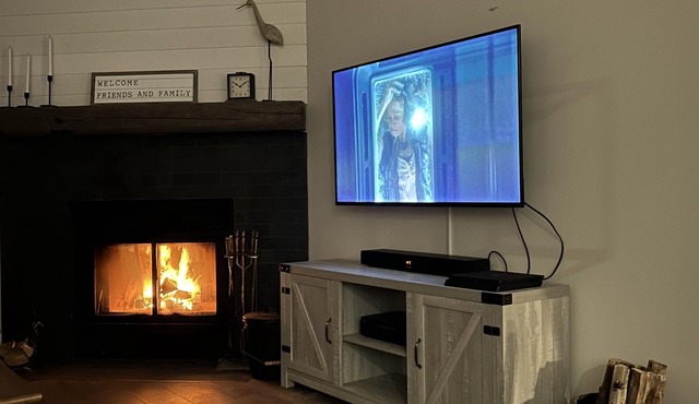 Beautiful lakefront chalet fully renovated, centrally located on quiet street