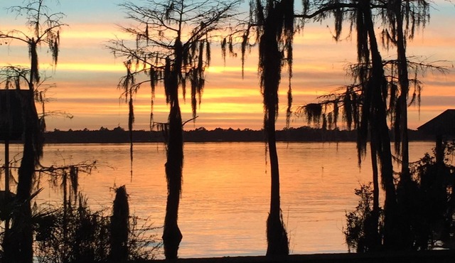 Beautiful Lakefront Home At White Lake NC