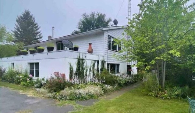 Beautiful Lakefront House