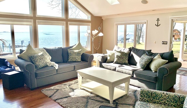 Beautiful Lakefront Home On Lake St Clair!