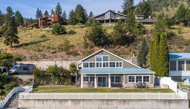 Beautiful Lakefront Home with Private Hot Tub, Dock, & Amazing Views - Dogs OK!