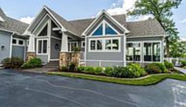 Beautiful Lakefront Home in West Central MN, Sleeps 14, Pool