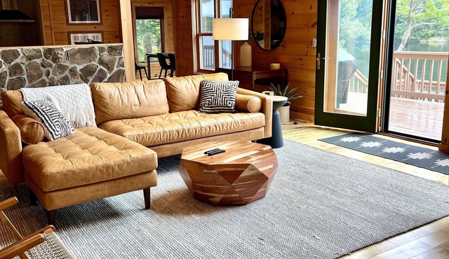 Beautiful lakefront home on Trout Lake