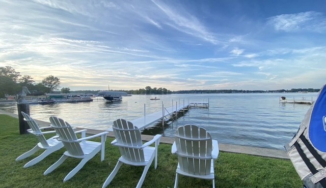 Beautiful Lakefront Property with 2 Cottages - Crooked Lake Angola, Indiana