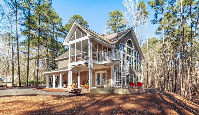 Beautiful Lakehouse on Clarks Hill Lake