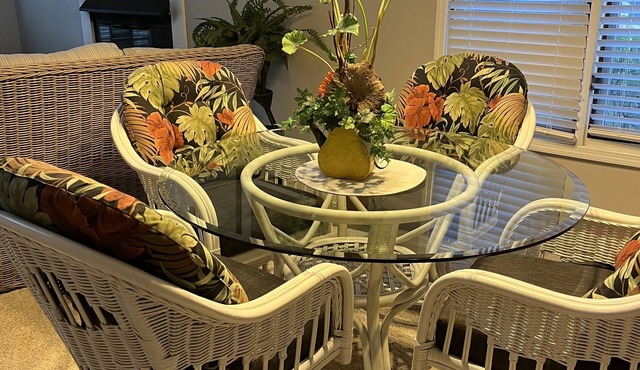 Beautiful Lakeside Condo/The Maples Golf Course On Site/Golf Haven/Near Pinehurst & Southern Pines/40 Golf courses minutes awaySleeps 9