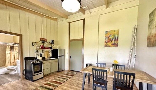 Beautiful lakeside studio condo