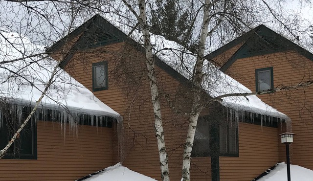 Beautiful Large Townhouse In The Heart of Waterville Valley.