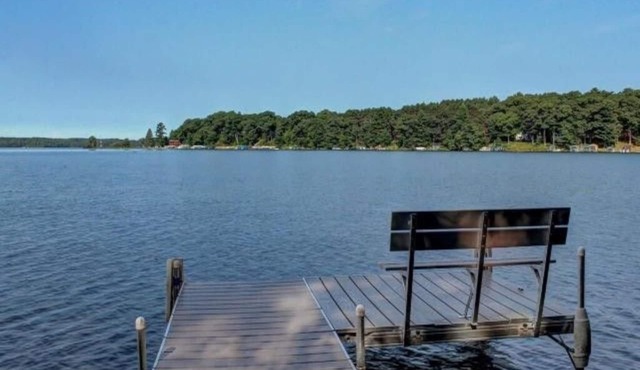 Beautiful Large Home on Lake Tomahawk!