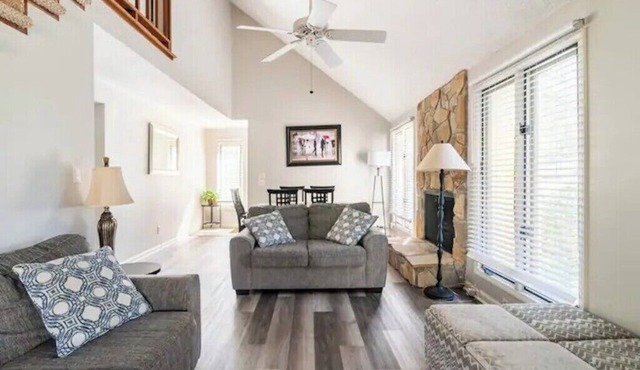 Beautiful large home close to everything