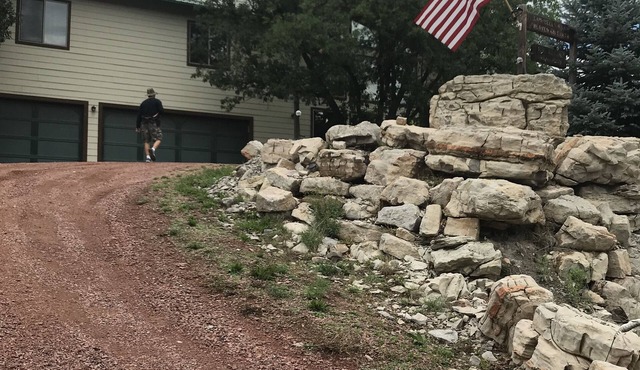 Beautiful Large Luxury Cabin and Great Heat Get-Away In Cool Pines