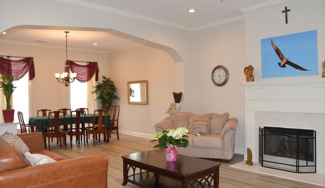 Beautiful Large New House Near U of South AL for 18
