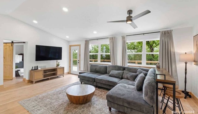 Beautiful Large Home Sleeps 11 Firepit Marina