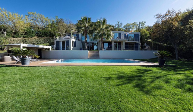 Beautiful Large Villa 10 people L'Escalet