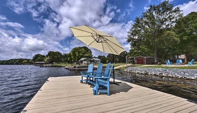 Beautiful Lay Lake Retreat for Large Families!! Make Lasting memories!