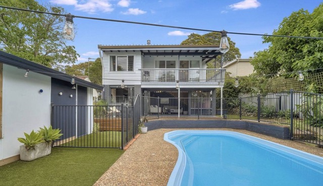 Beautiful, leafy 3 bed/3 bath Newcastle home with pool