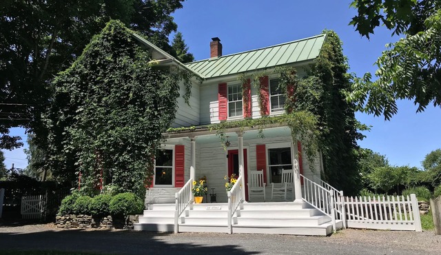 Beautiful Liberty View Farm House Beyond Organic!