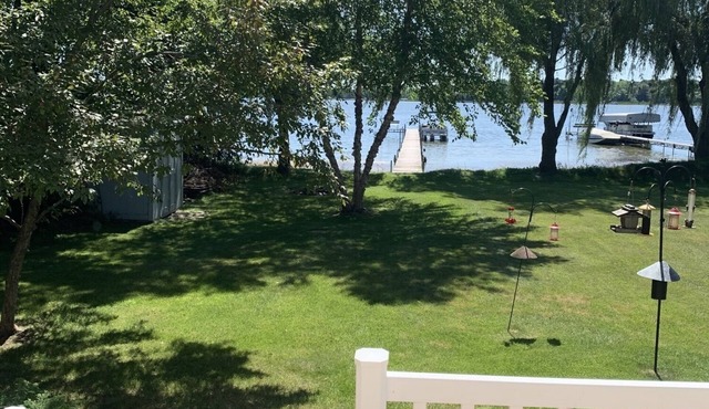 Beautiful Linwood Lake Home 45 minutes from Minneapolis