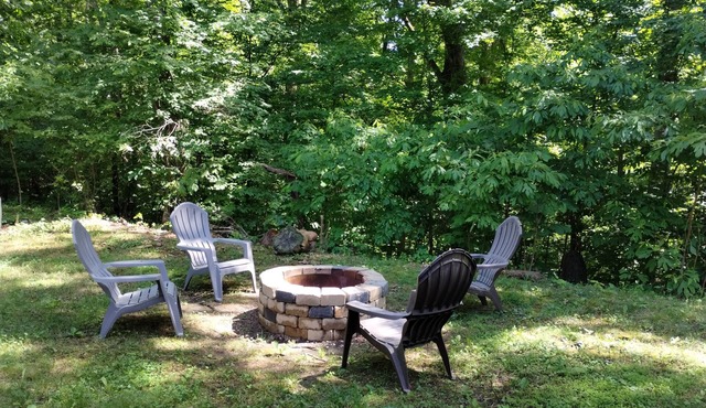 Beautiful location in the secluded woodsn