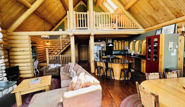 Beautiful Lodge Cabin-Immaculate views - Family friendly-Close to Stowe Village