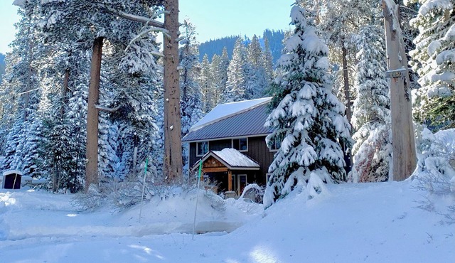 Beautiful LODGE near Sierra At Tahoe, ON River, AMAZING Location, built 2022