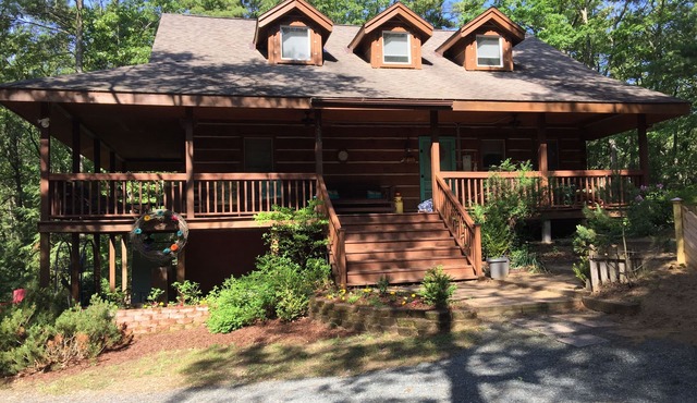 Beautiful Lodge-sleeps 16-wrap around porch-Lake Michigan, Pentwater, Ludington