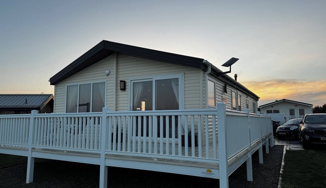 Beautiful Lodge w/Amazing Coastal Views