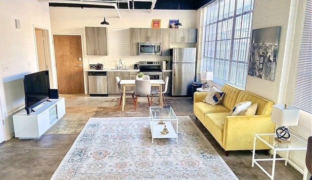 Beautiful loft in the heart of the City of Atlanta