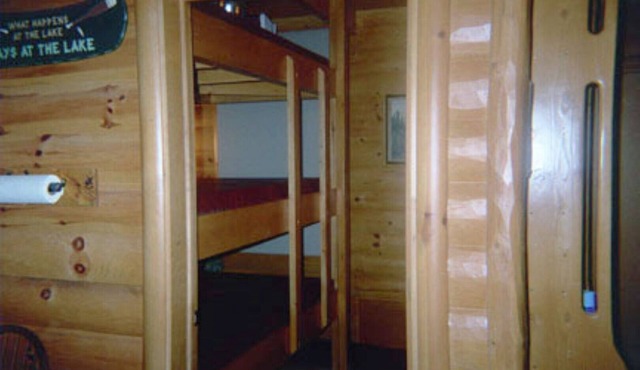 Beautiful Log Cabin ~ "The Rooster" ~ On 182 Acres ~ Natural Paradise!