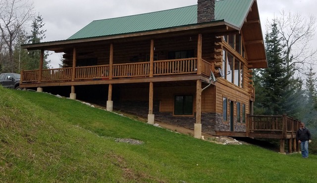 Beautiful log home along the St. Joe River in North Idaho