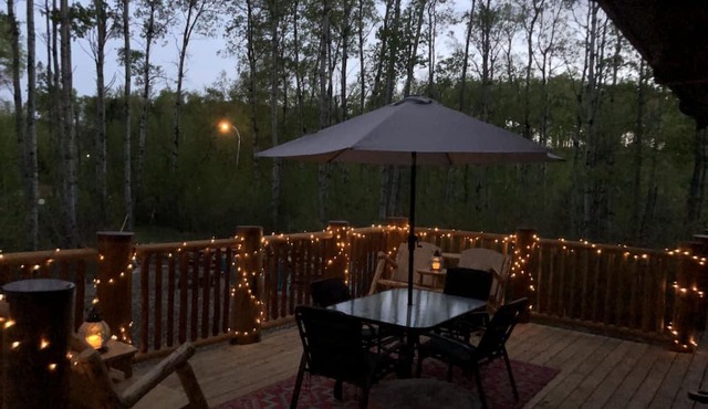 Beautiful Log Home in private setting