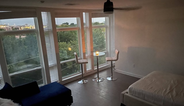 Beautiful Lux APT...